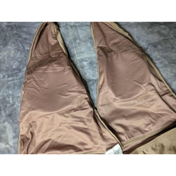Stylish Swimwear One Piece Nude Swimsuit Size L Open Back Halter - Picture 5 of 9